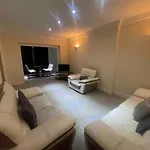 Charming House With Garden - Sleeps 6 & Parking