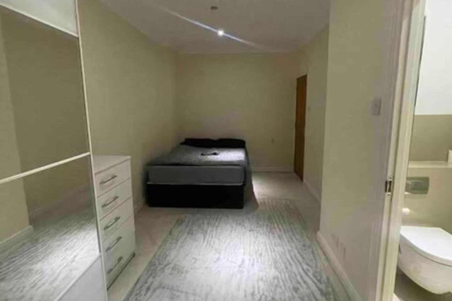 Charming House With Garden - Sleeps 6 & Parking Holiday home West Drayton (Middlesex)